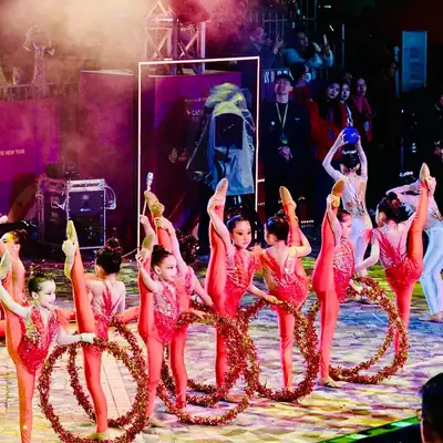 2024 Chinese New Year's Day Cathay Flower Queen Parade 7